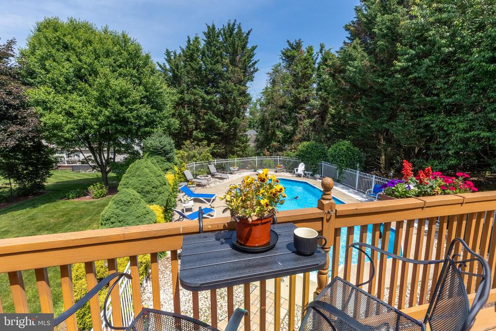 1 SALINA COURT