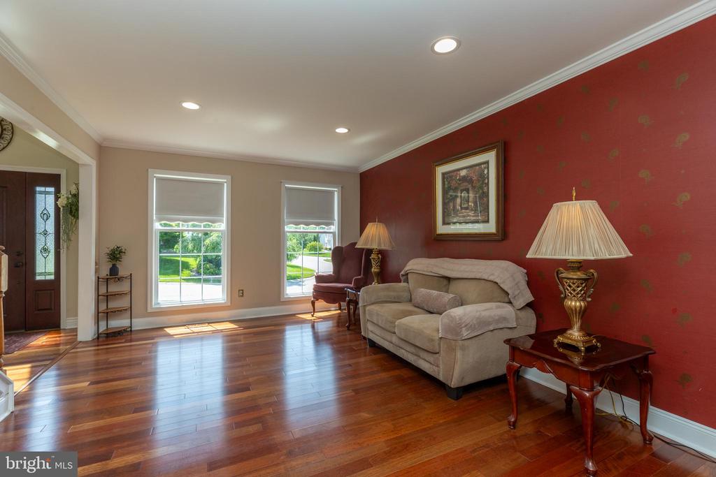 1 SALINA COURT