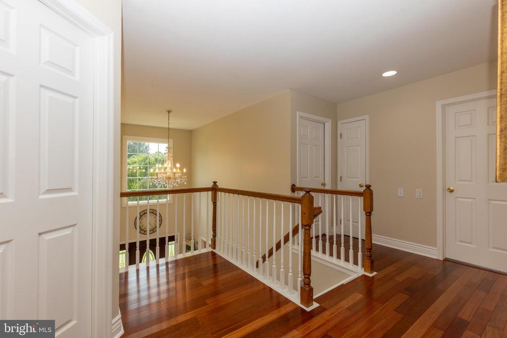 1 SALINA COURT
