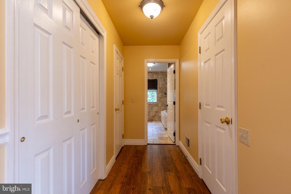 1 SALINA COURT