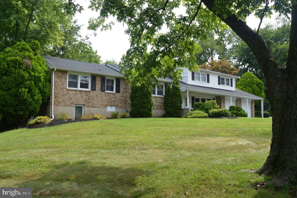 1809 NEWPORT ROAD