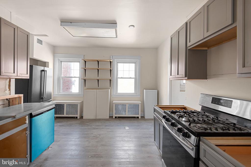 1801 W 10TH STREET