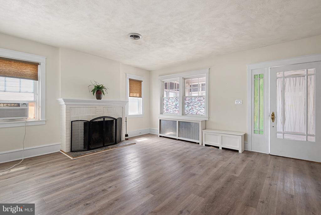 1801 W 10TH STREET