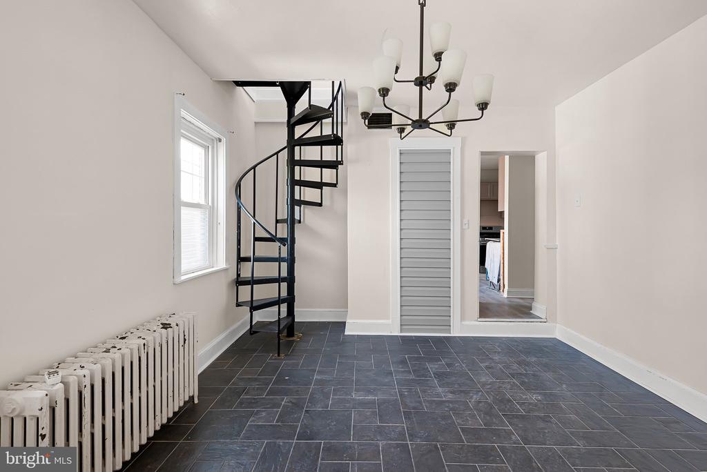 1801 W 10TH STREET