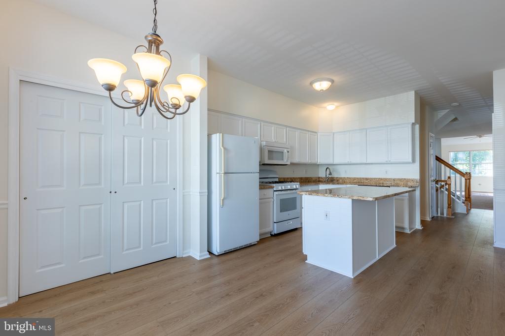613 PEPPERBUSH COURT