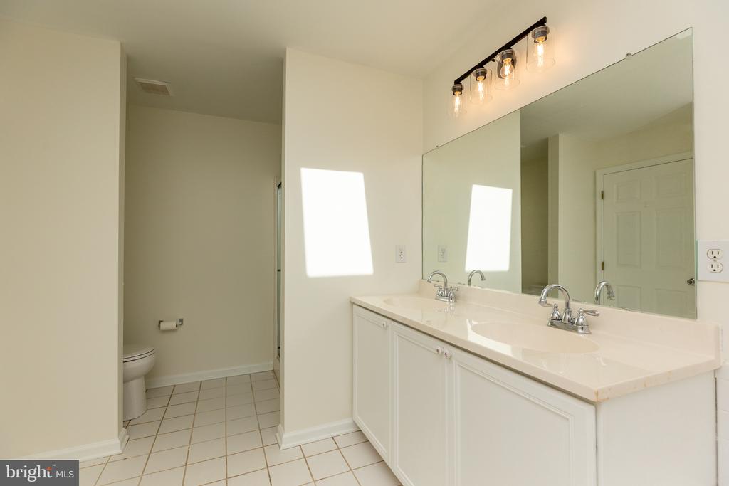 613 PEPPERBUSH COURT