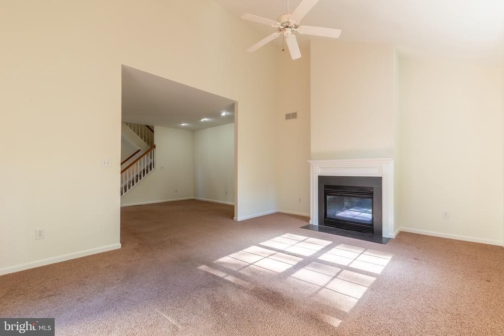 613 PEPPERBUSH COURT