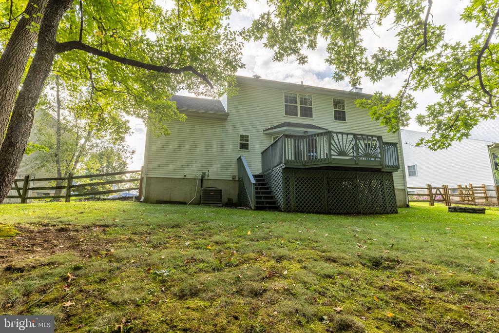 223 E FLAGSTONE DRIVE