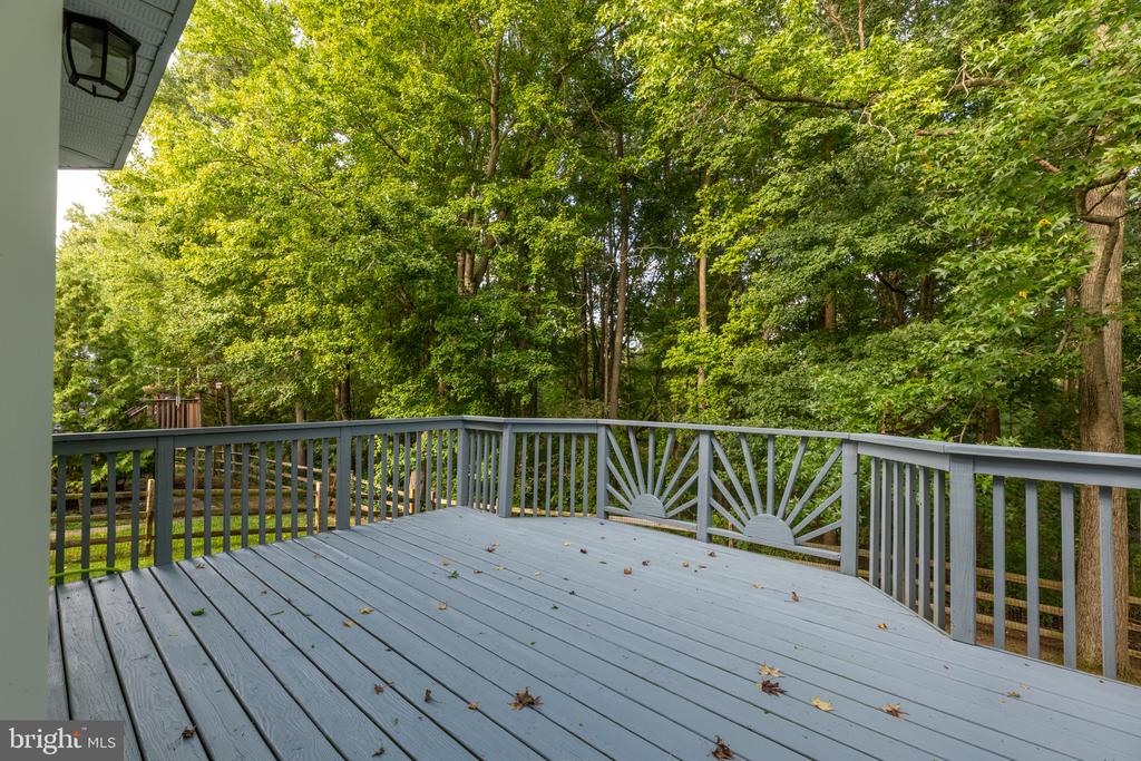 223 E FLAGSTONE DRIVE