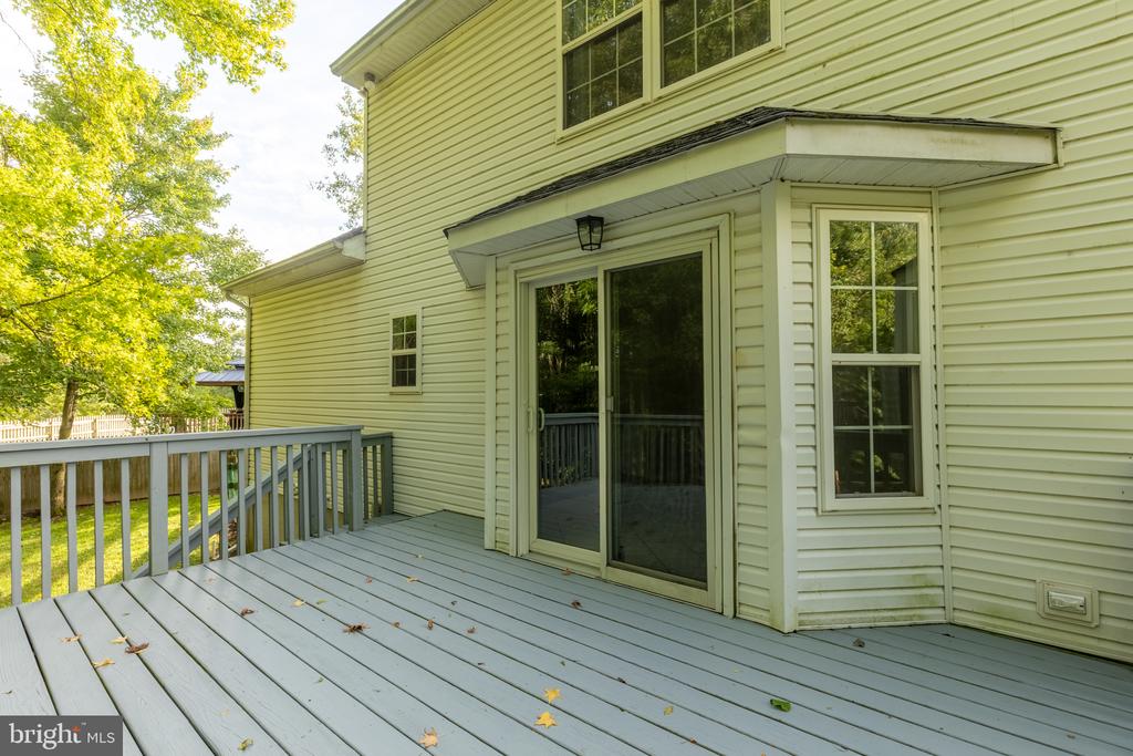 223 E FLAGSTONE DRIVE