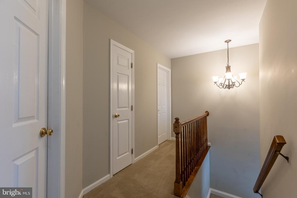 223 E FLAGSTONE DRIVE