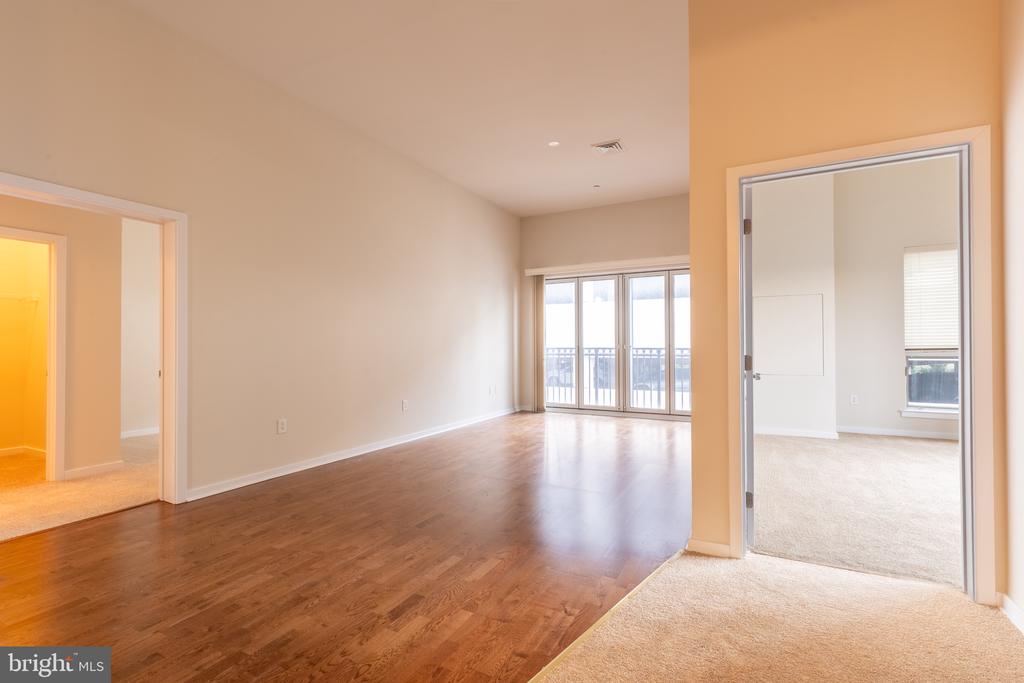 530 HARLAN BOULEVARD Unit: G321