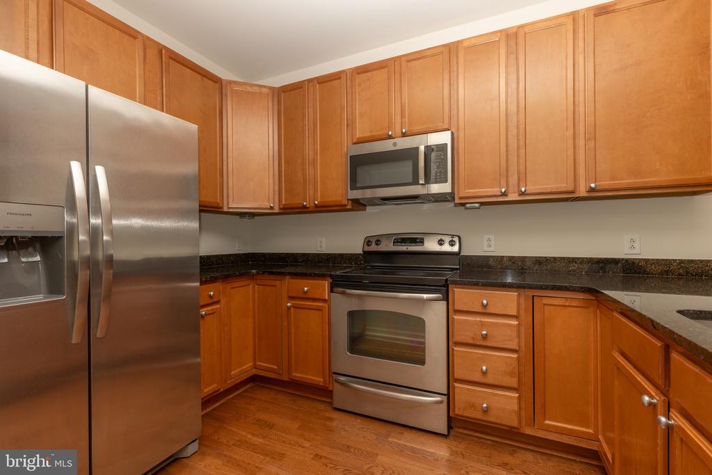 530 HARLAN BOULEVARD Unit: G321