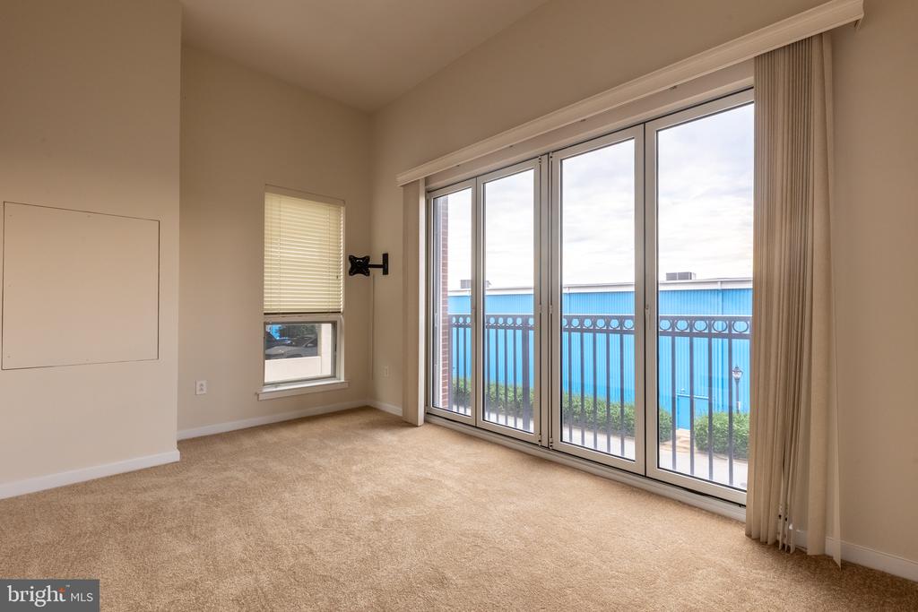 530 HARLAN BOULEVARD Unit: G321