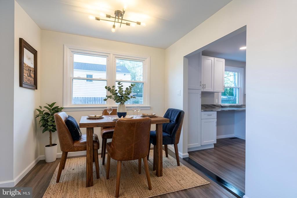 111 S DILLWYN ROAD
