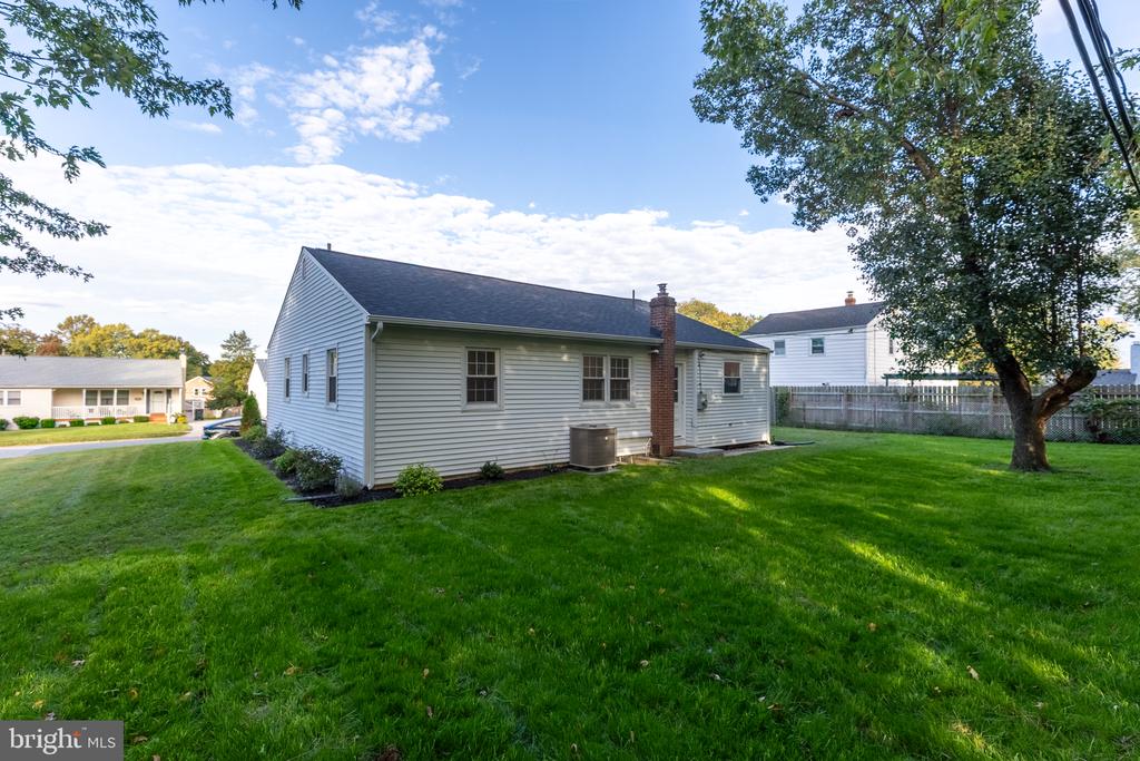 111 S DILLWYN ROAD