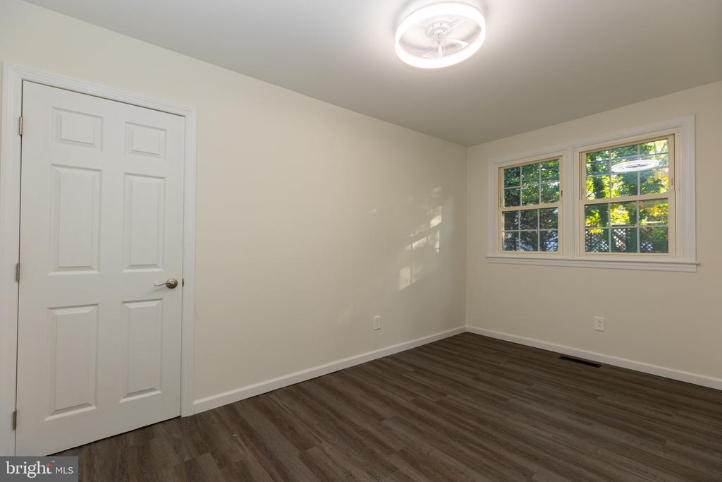 111 S DILLWYN ROAD