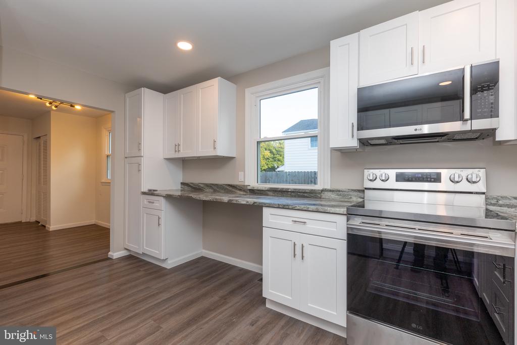 111 S DILLWYN ROAD