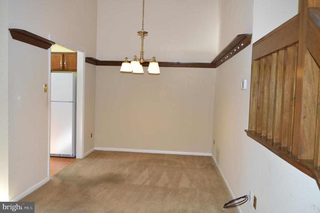 5448 DORAL DRIVE