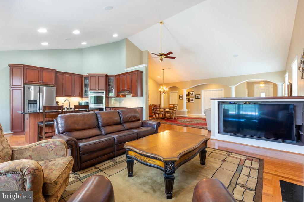 355 CARLISLE DRIVE