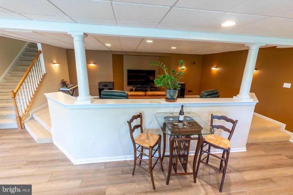355 CARLISLE DRIVE