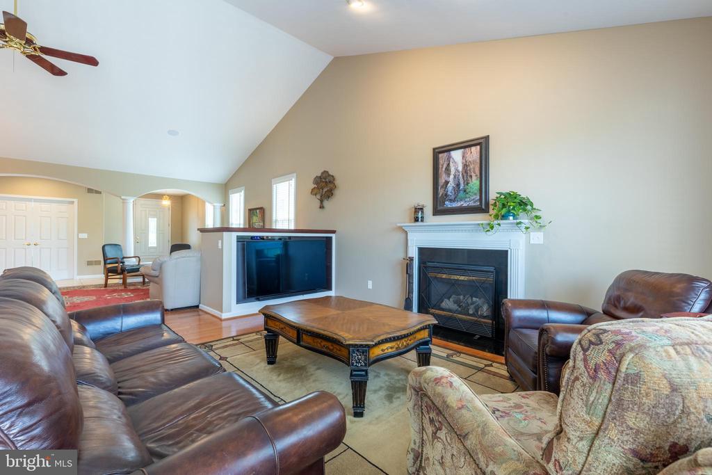 355 CARLISLE DRIVE