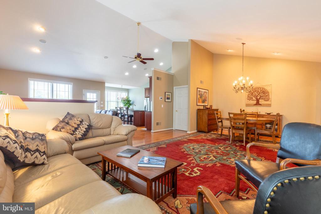 355 CARLISLE DRIVE