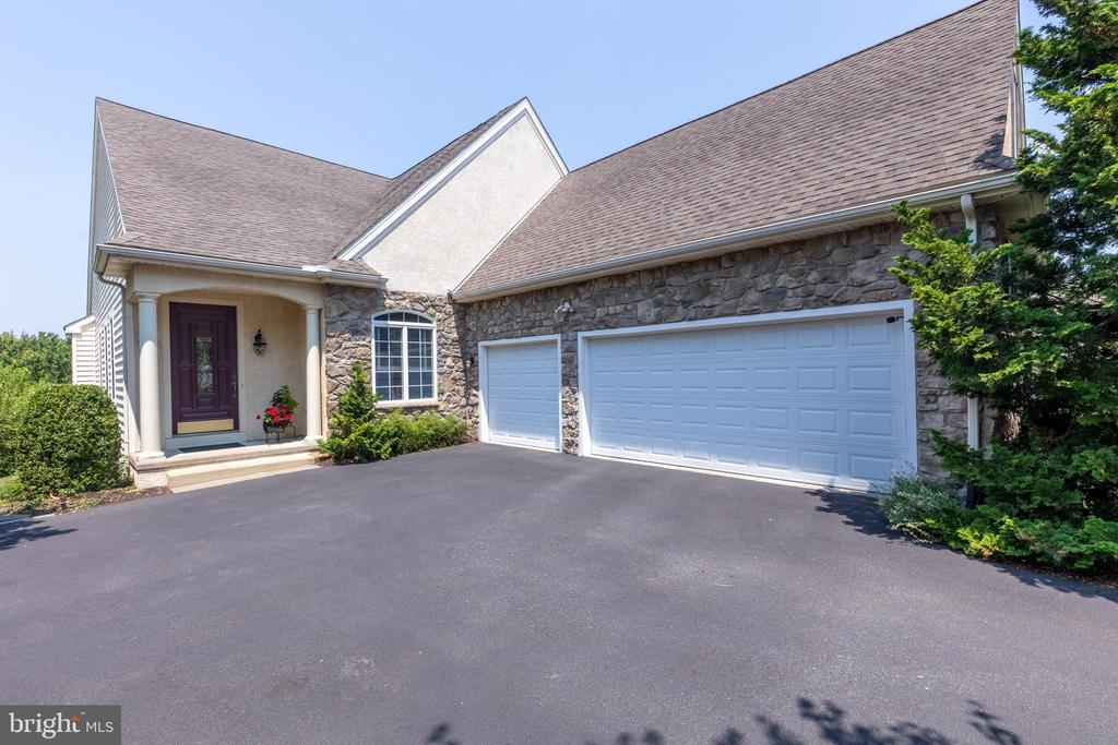 355 CARLISLE DRIVE