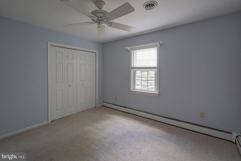 12 MEADOW WOODS LANE
