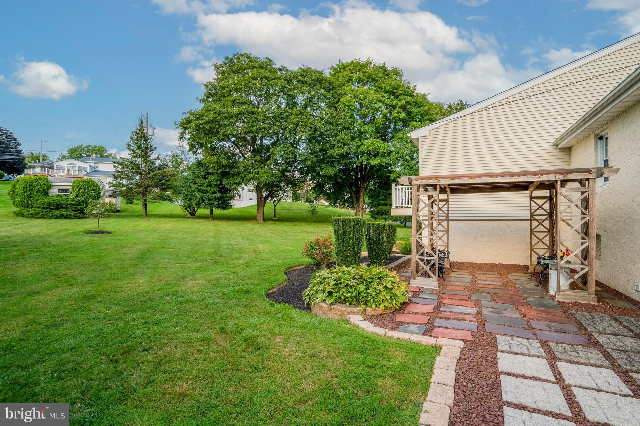145 STRATFORD DRIVE