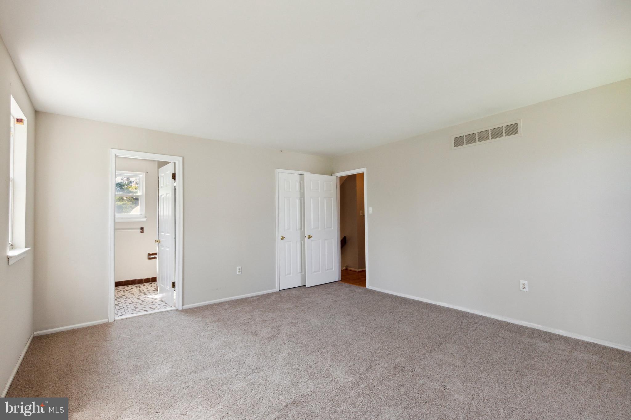 30 W Pickering Bend Bnd