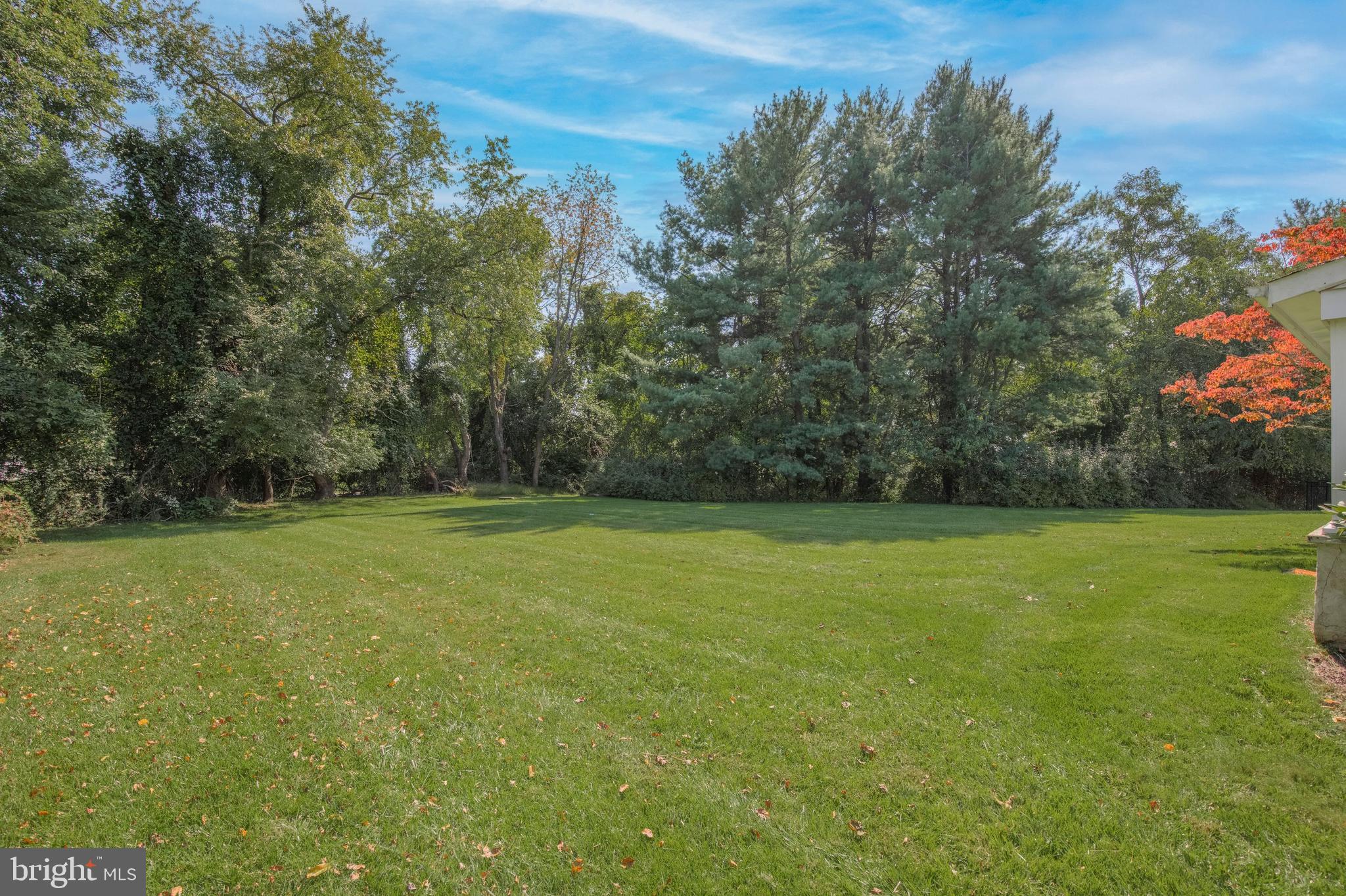 30 W Pickering Bend Bnd