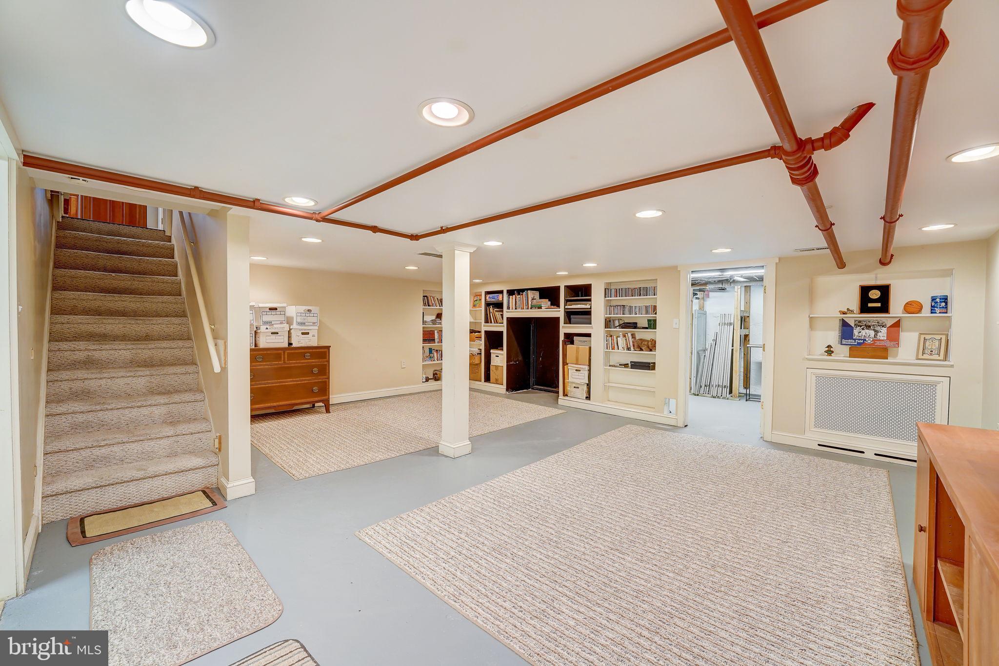 96 Fairview Ave