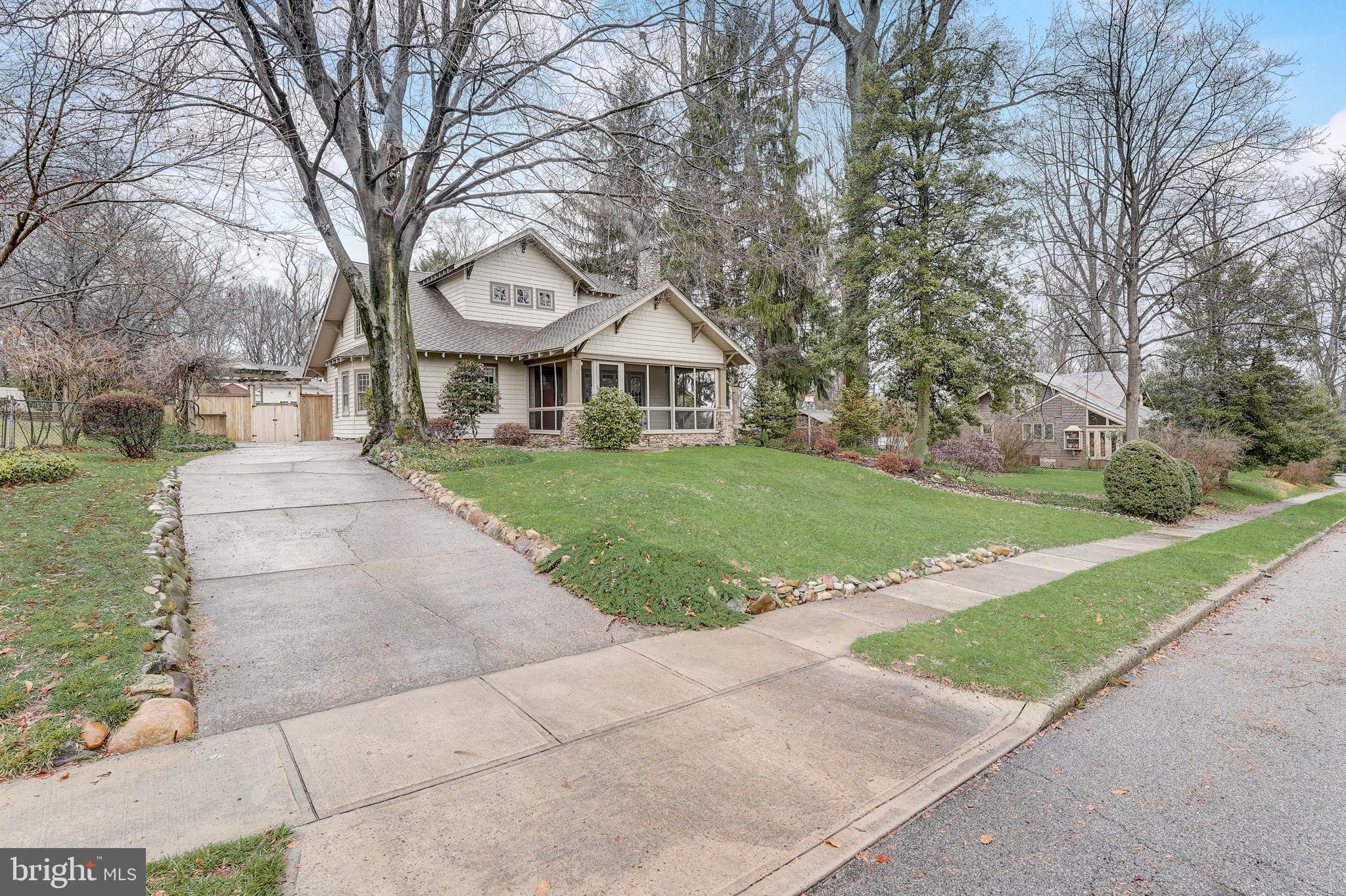 96 Fairview Ave