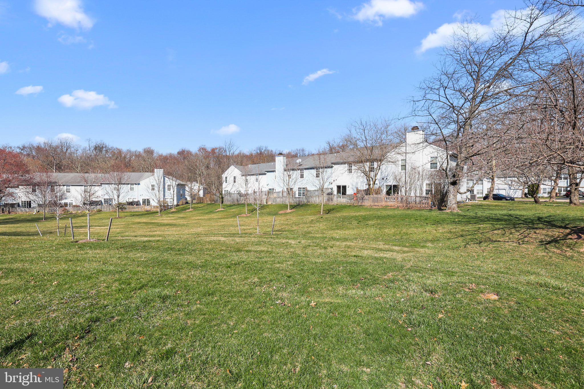 139 Carousel Cir