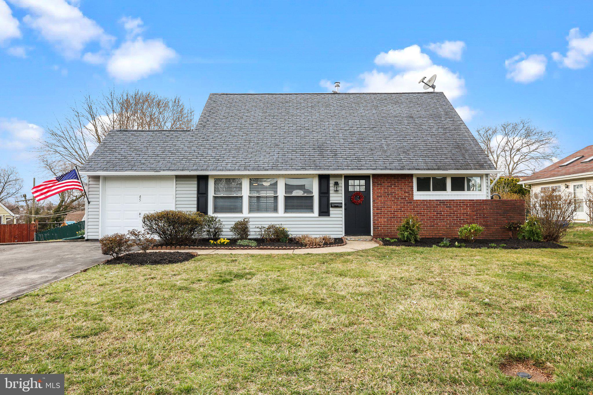 45 Quaker Hill Rd
