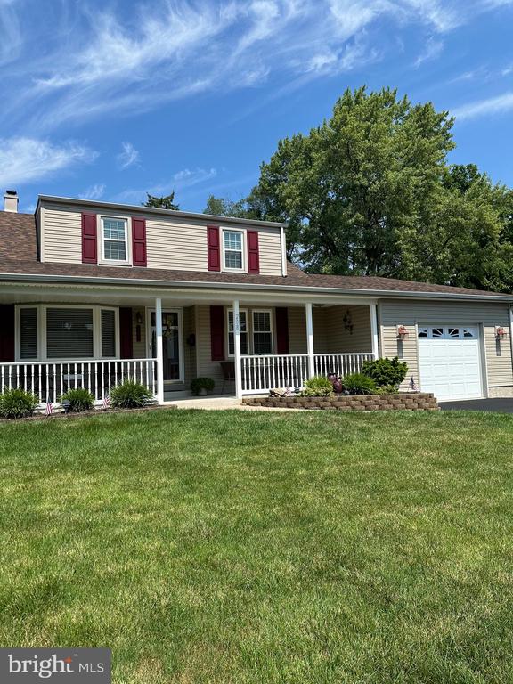 208 Wellington Dr