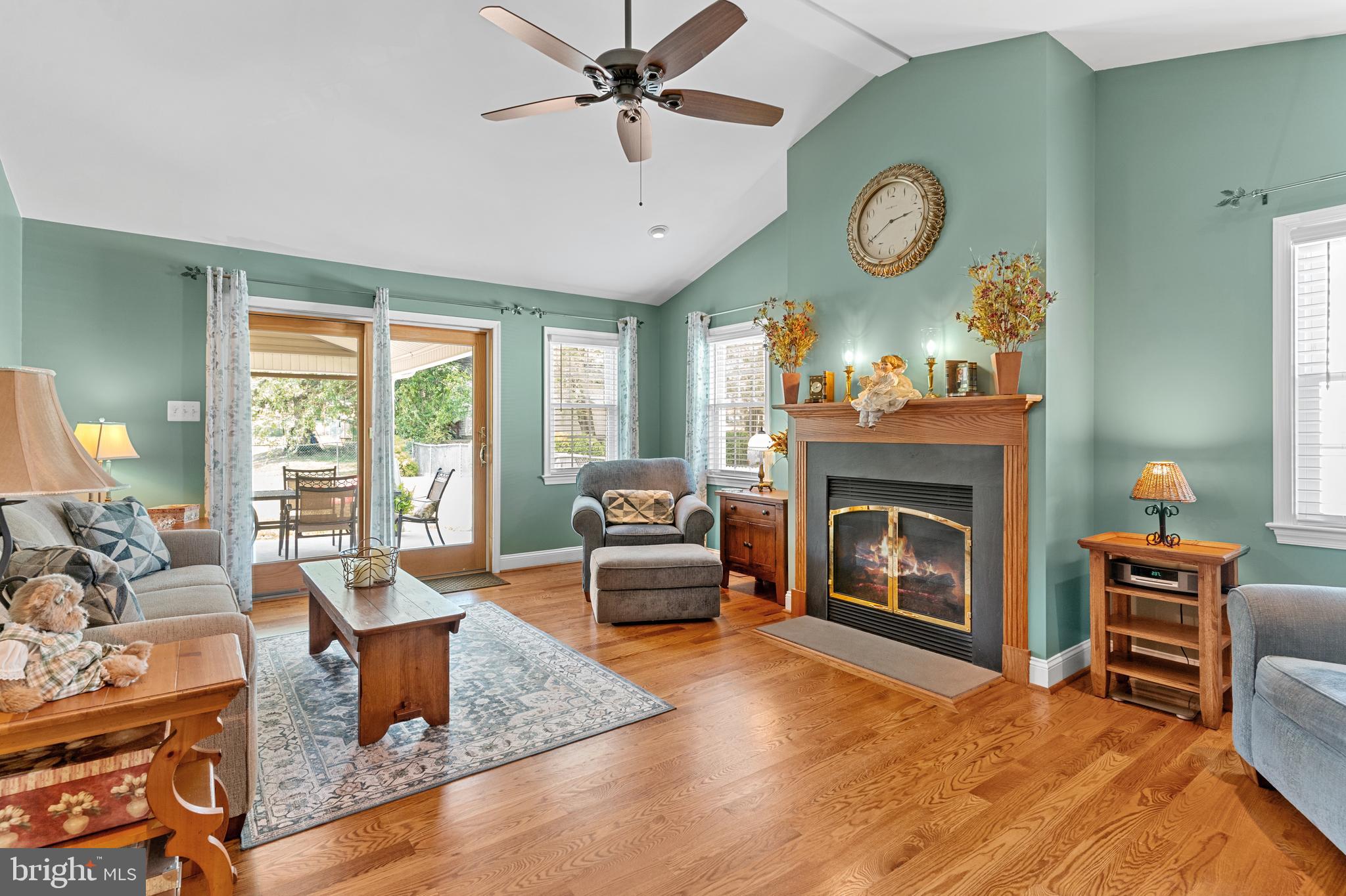 208 Wellington Dr