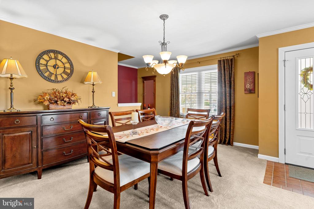 208 Wellington Dr