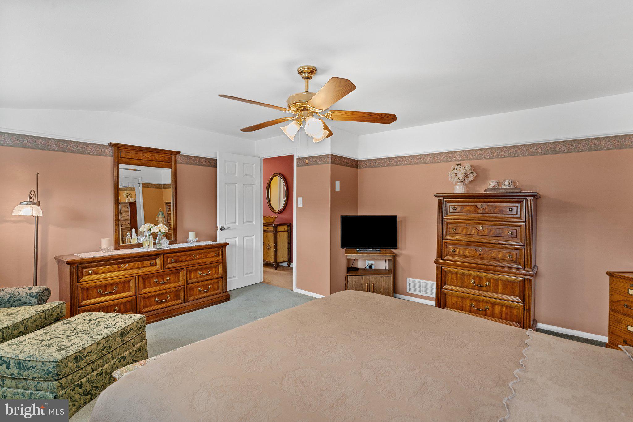 208 Wellington Dr