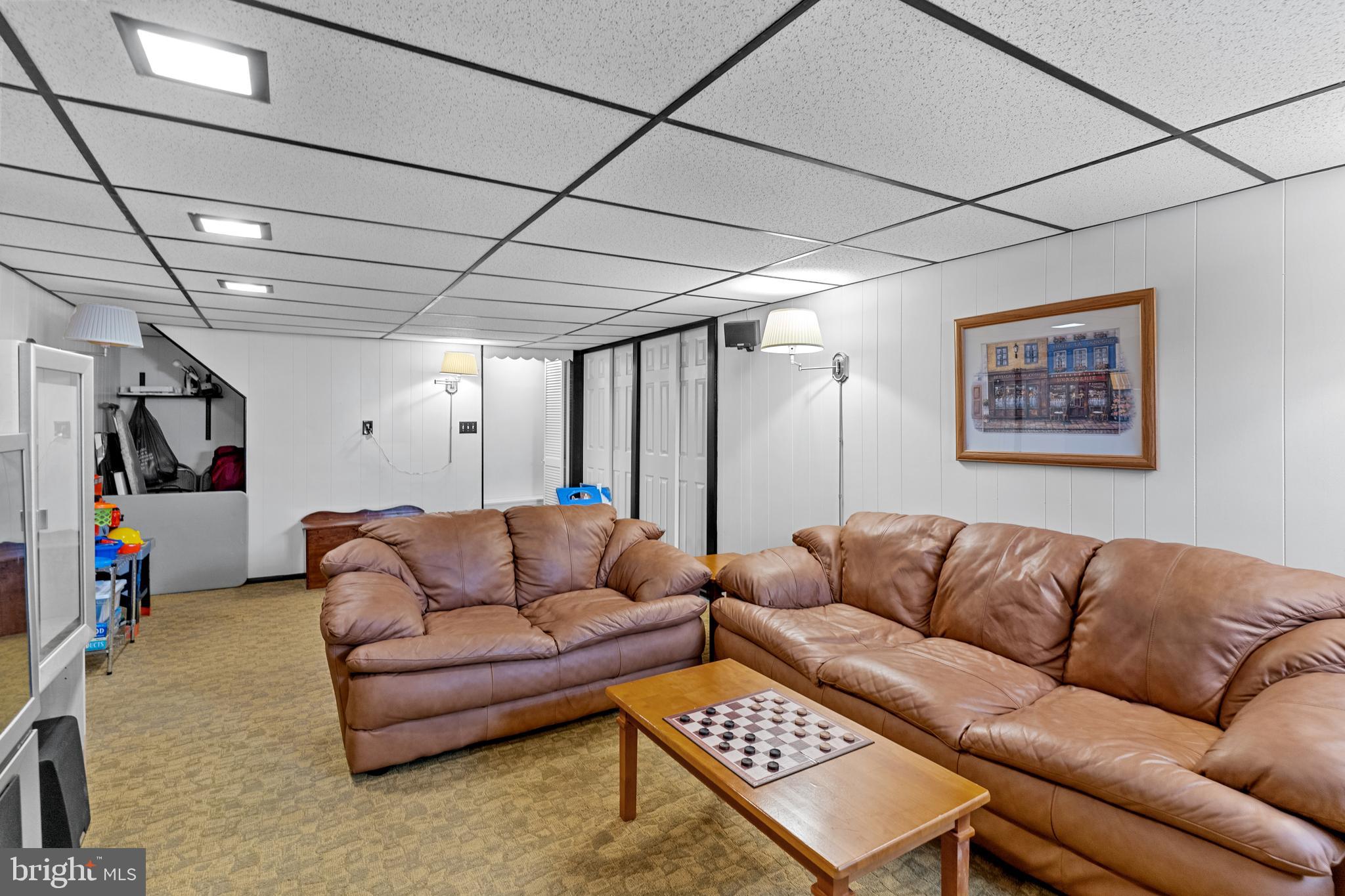 208 Wellington Dr
