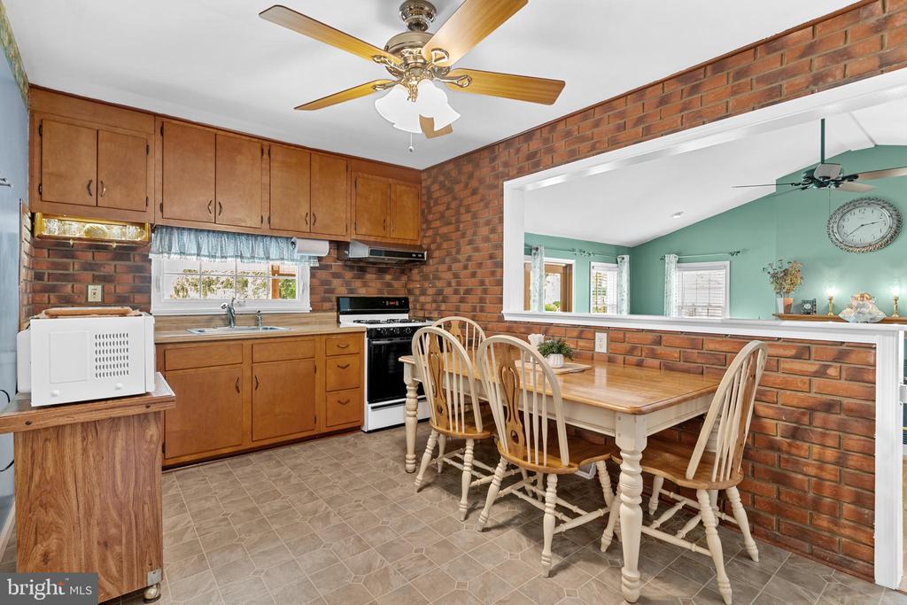 208 Wellington Dr