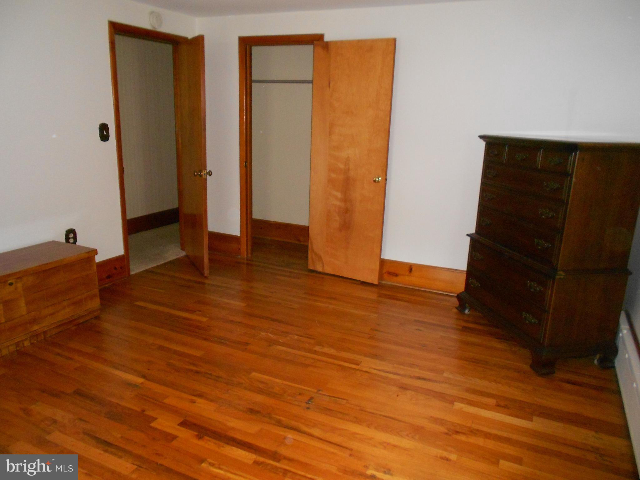 1760 Lower Rocky Dale Rd