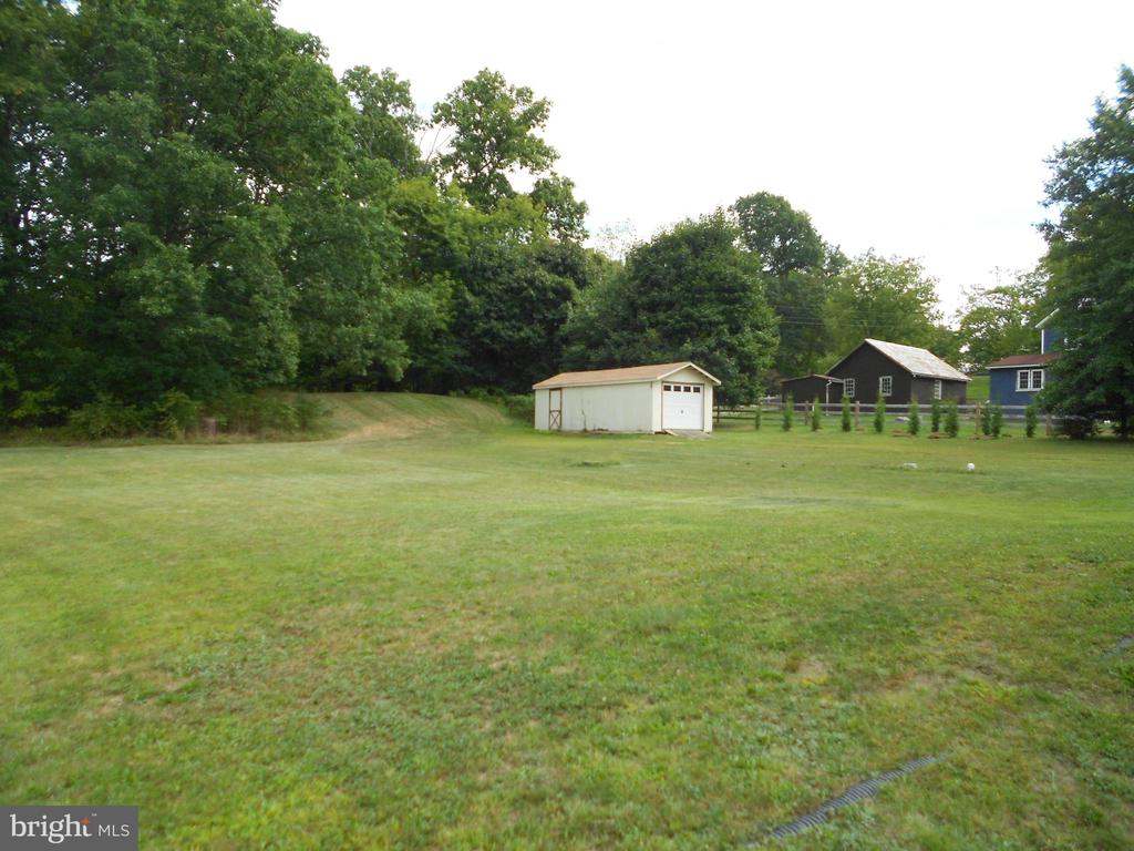 1760 Lower Rocky Dale Rd