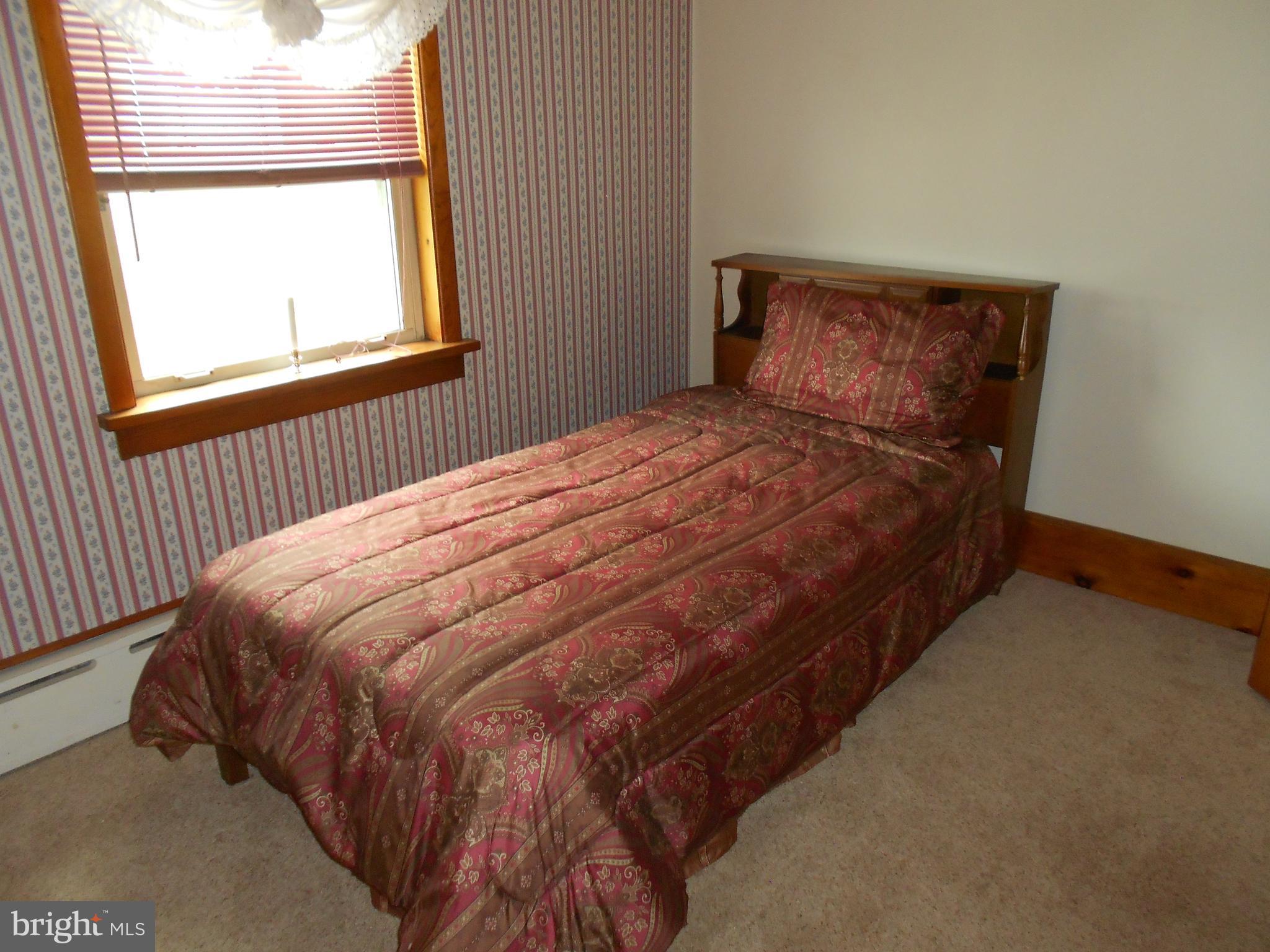 1760 Lower Rocky Dale Rd