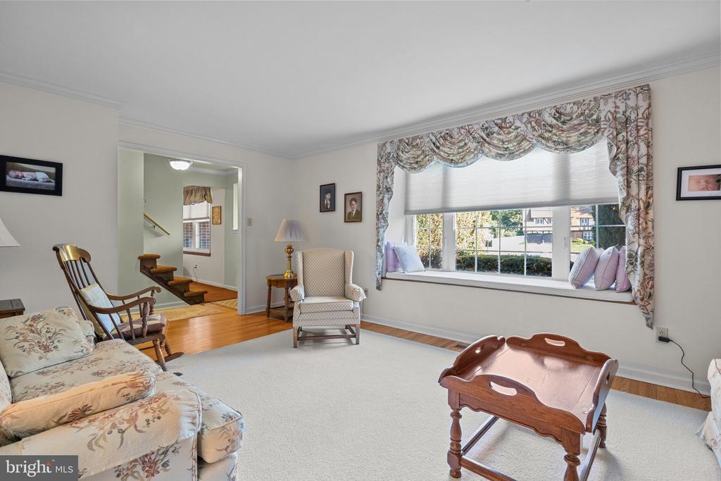 837 Boxwood Cir