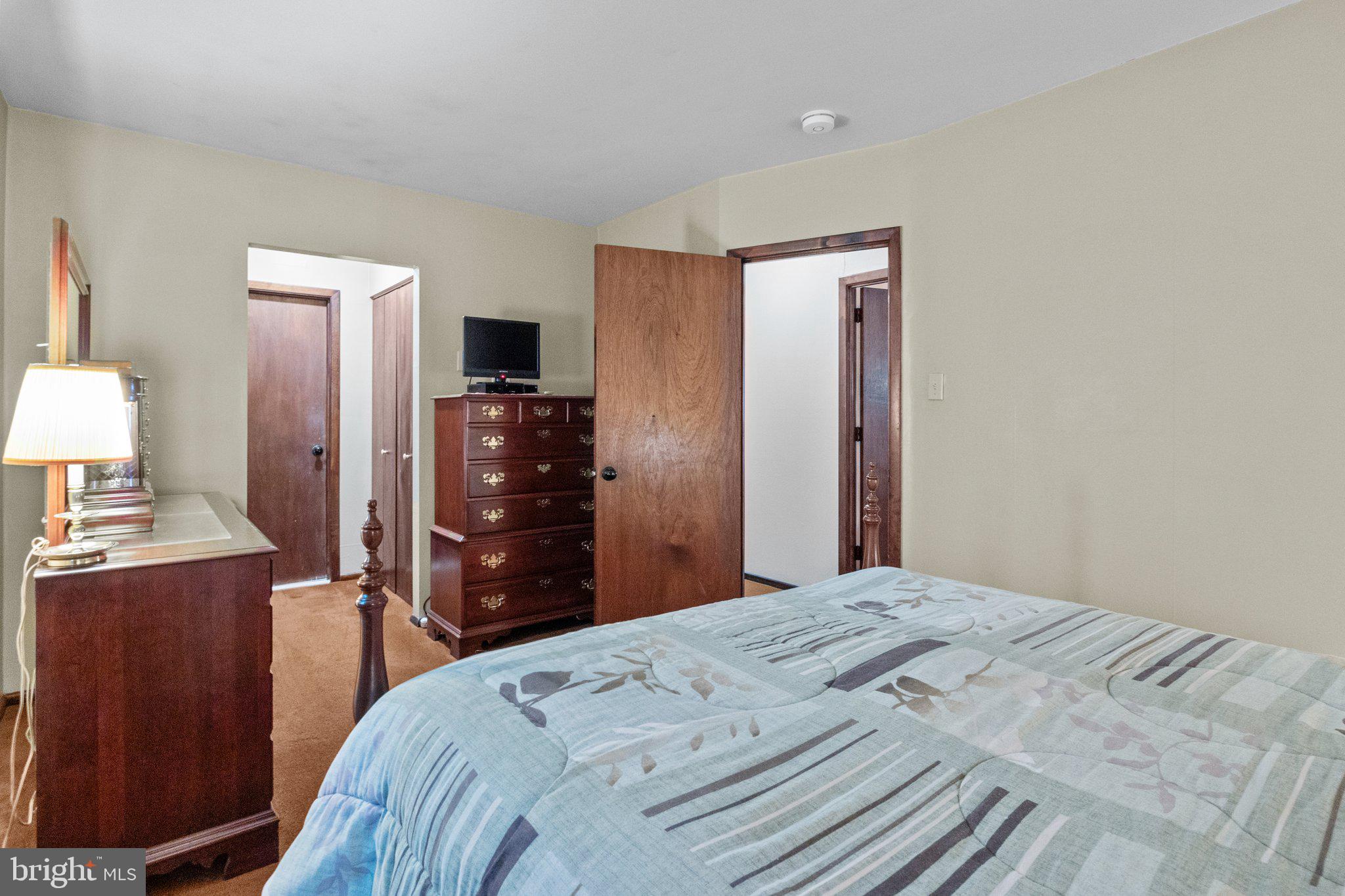 837 Boxwood Cir