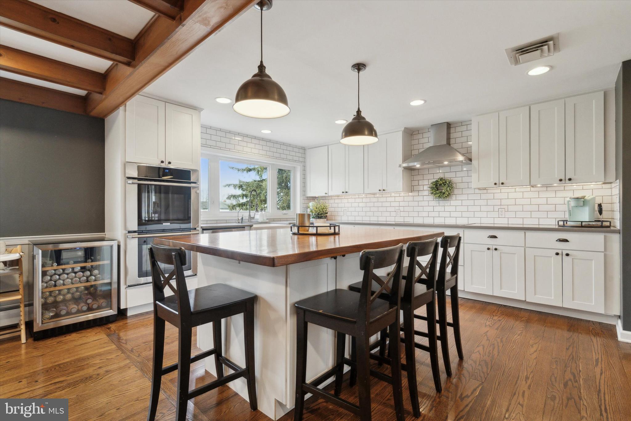 63 Woodstock Dr