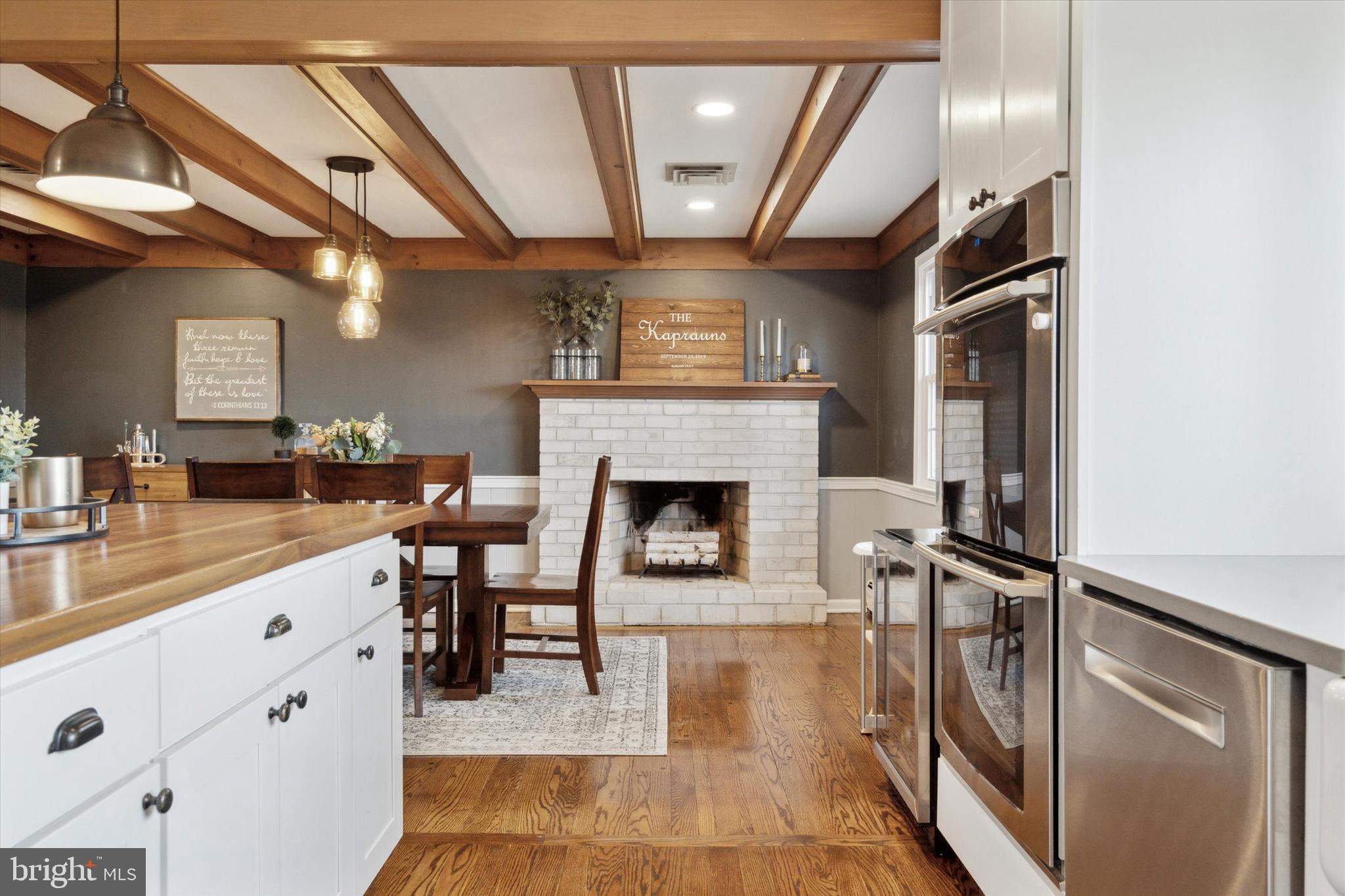 63 Woodstock Dr