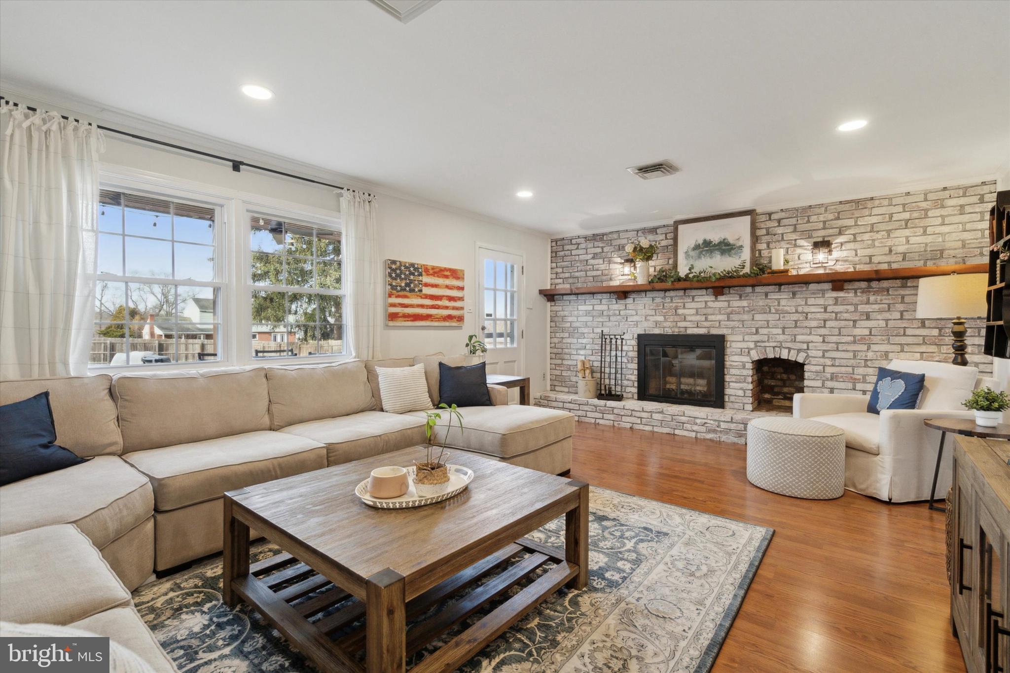 63 Woodstock Dr